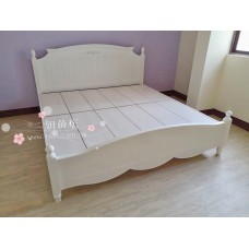 美式鄉村雕花白色雙人床