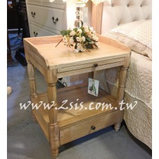 蘿拉托盤式床頭櫃