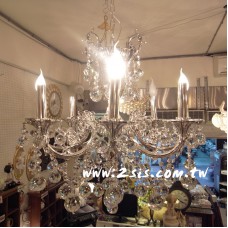 聖堡羅八燈吊燈